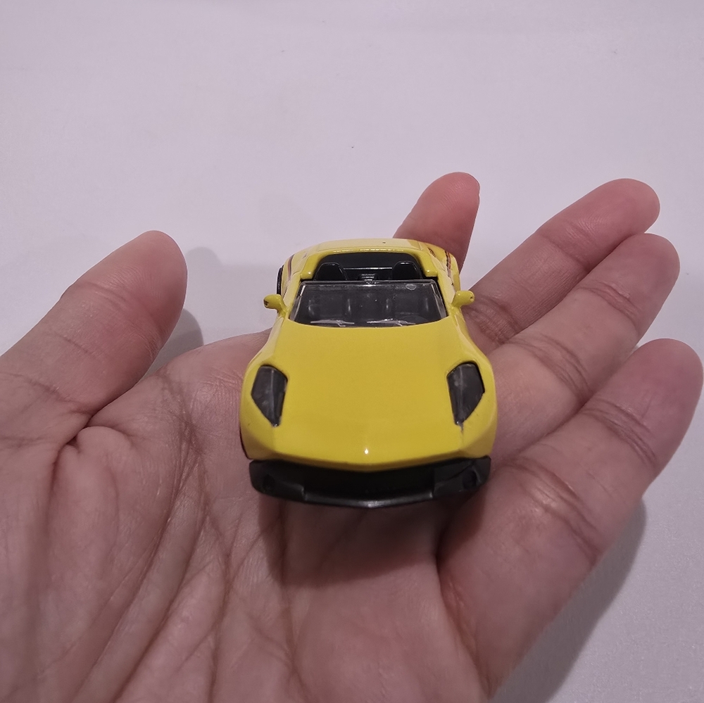 Yellow Toy CarFast Lane Yellow Lamborghini Convertible SS-005 Loose Diecast 1:64